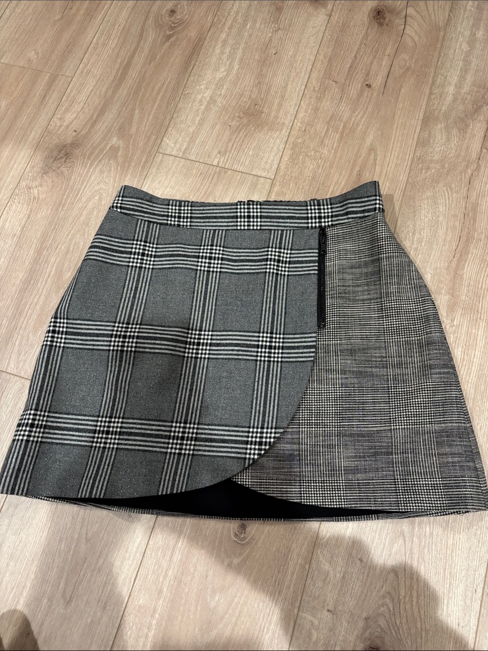 Alice and Olivia Grey Plaid Mini Skirt